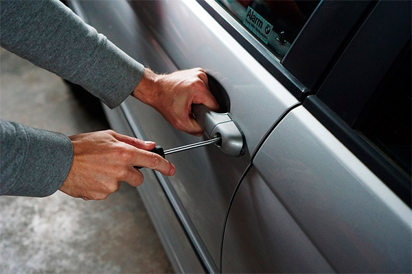 Daños por actos vandálicos en el automóvil